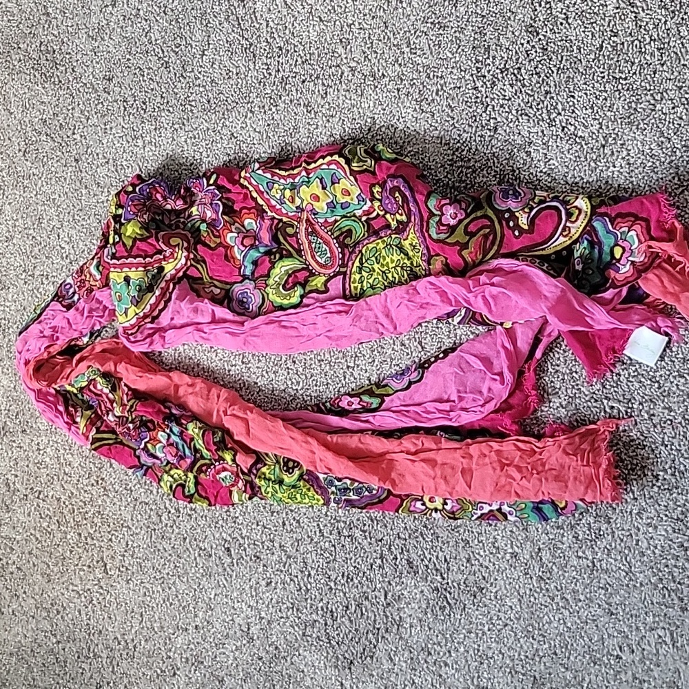 Vera Bradley soft fringe scarf